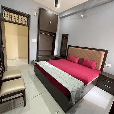 Bld Restaurant And Home Stay Dehradun Buitenkant foto